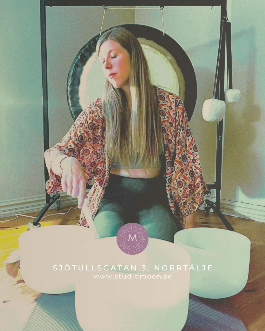 Yin / Restorative med mantrasång