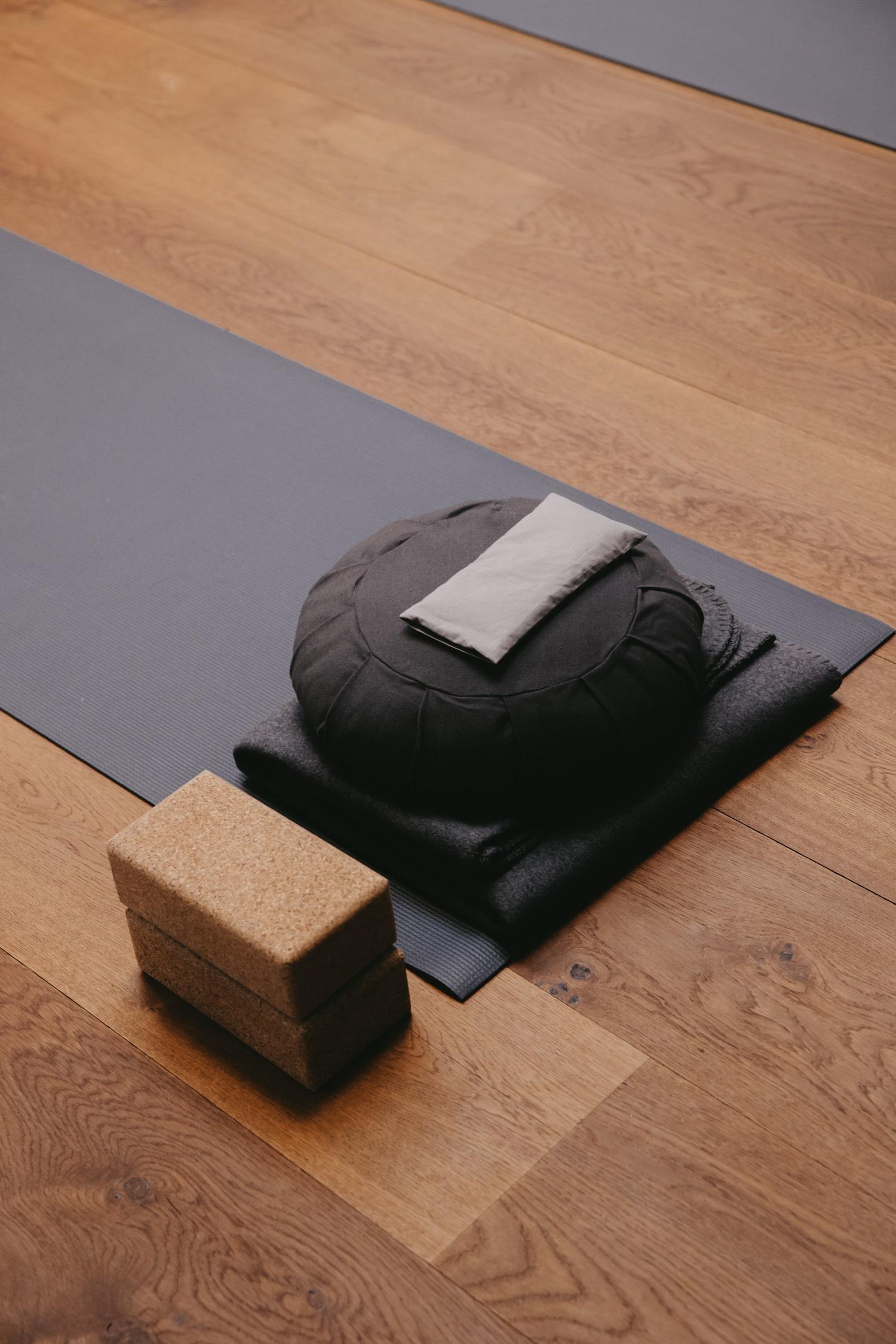 Yoga Workshop: Slip spændingerne - nakke & skuldre