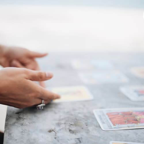 Tarotläggning one on one ✨️